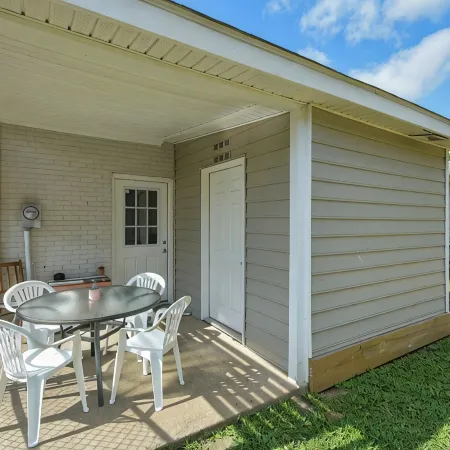 Busy Bee Ranch near Walnut Creek Amphitheatre - Pet Friendly
