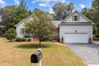 Carolyn's Pinehurst Abode - Bathtub