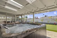 Charming 5 bedroom with a putting green - WiFi