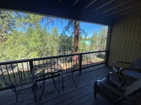 Cozy retreat near downtown, amphitheater, short walk to Deschutes river, has AC! - Homestays