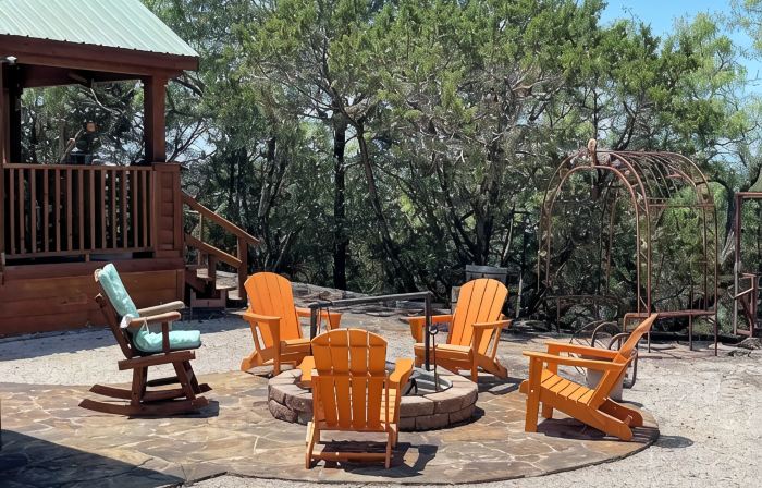 Quiet cabin on the Brazos