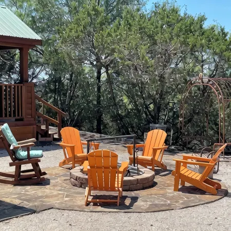 Quiet cabin on the Brazos