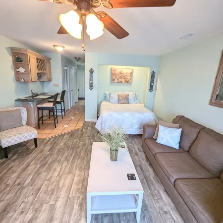 Oceanfront Getaway, Directly on the Beach with Amazing Views