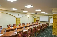 Park Hotel Kokshetau - parking