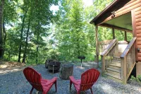 Great small cabin with hot tub - Boutique
