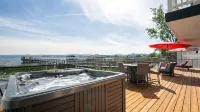 Beautiful waterfront Lakehouse w/ stunning sunset views! - Boutique