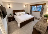 Downtown Mountain View Condo- 2 Blocks to Main St - breakfast