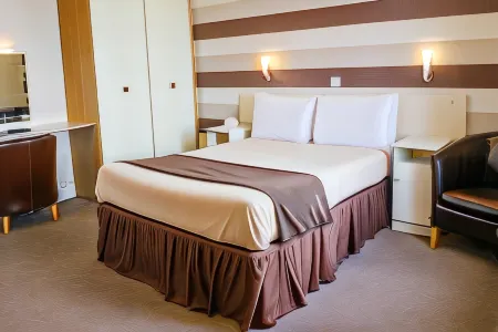 Doric Hotel