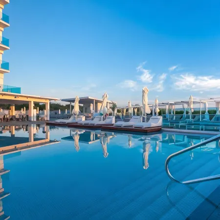 The Blue Ivy Hotel & Suites