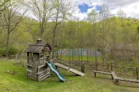 Mountain Serenity, Log Cabin, Hot Tub, EV Charger, Ski Resort 1mi, Sleeps 9 - Chalets