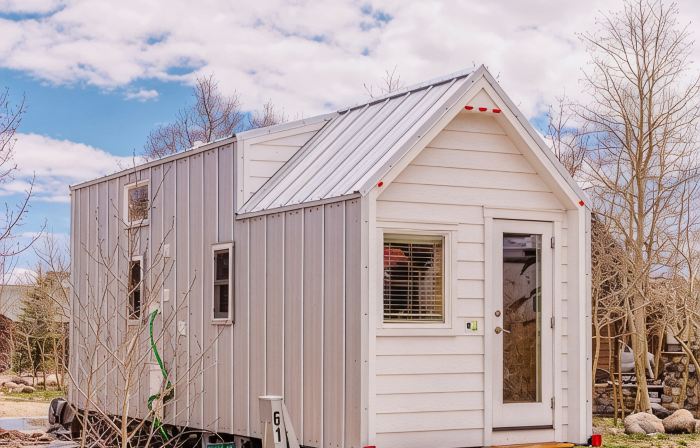 ☆ Luxurious Tiny House ☆ Rocky Mountain Getaway