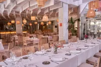 Hotel San Juan de Los Reyes - Parkplatz