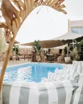 The One Grand Hotel da Póvoa - by Mhmb Hospitality - Kolam Renang