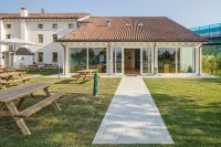 Nomad Hostel - Hostels