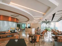 Sizihwan Sunset Beach Resort Hotels near Eude Dojo