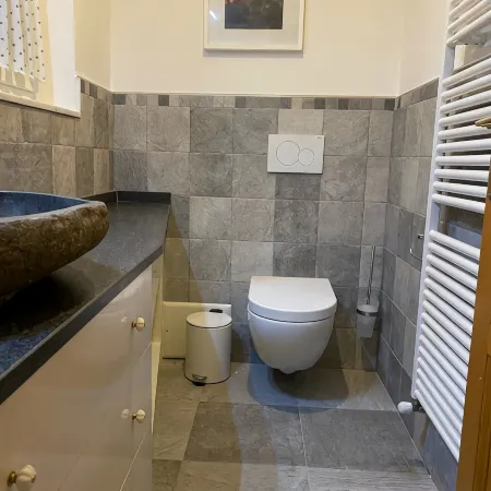 Appartement with pool, located between olive treees and wine rapes