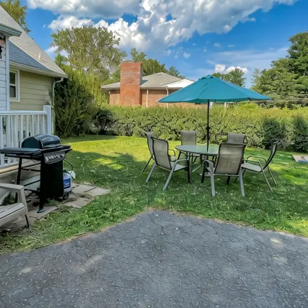 Majestic Princeton Home • Arcade • Big Yard • 4BR