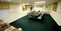 Executive Inn & Suites Upper Marlboro - Motels