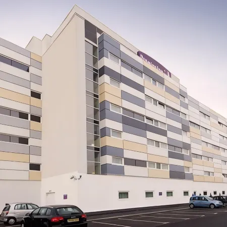 Premier Inn Manchester Airport (M56/J6) Runger Lane South