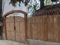 LALUNA COTTAGES - Inns