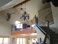 Yellowstone Archview Guesthouse- Stunning Views For Your Ultimate Family Getaway - Wifi