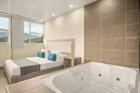Aparta Hotel EcoSuite - 욕조