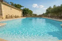 Charming furnished apartment in Mas, UzËs, pool, 656 yards away from town centre - Pool
