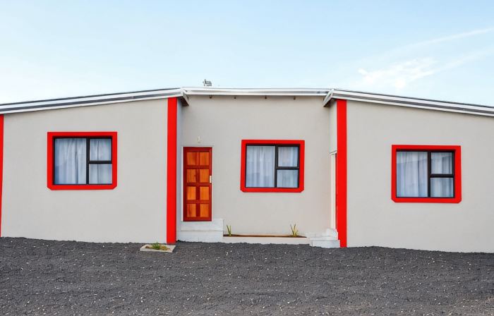 Shakwaneng Lodge