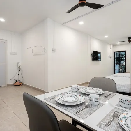 Casa for 4 -[Pet allowed] Tiny house• Prvt Parking by VCR