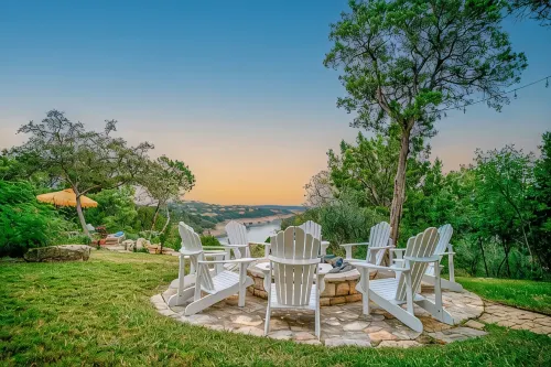 La Vita e Bella  Luxury Villa on Lake Travis /4  King Suites/ Epic Views/ - Villas
