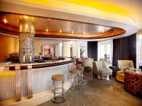 Suncoast Hotel & Towers - Parking