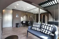 ST Signature Bugis Beach, Short Overnight, 8 Hours, 11PM-7AM Hotels in Singapore