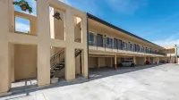 Plaza Inn Hotels in Huntington Park