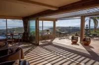 Delamore Lodge Hotels in Уаихеке