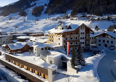 Hotel Nassereinerhof فنادق في Holzgau