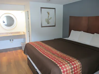 Travel Inn and Suites Hotels in Lakewood