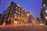 Hotel Bencoolen at Hong Kong Street Hotels near DON DON DONKI @ Clarke Quay Central