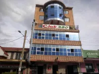 Club 280 Hotel in zona LAARE SPRINGS ISIOLO