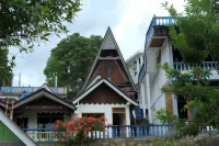 Sony Cottage Hotels near LAGUNA