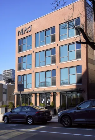 The Maj Hotel Отели рядом с достопримечательностью «Уэицман Нешнел Музеум оф Американ Джевиш Хистори»