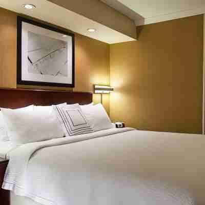 SpringHill Suites Medford Rooms