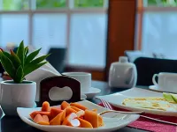 Noah Private Beach House Hotels in Huraa