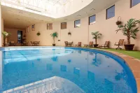 Best Western Plus les Terrasses de Brehat - Pools
