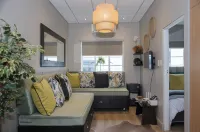 Royal Pearl, Insta-Worthy Apt 파를 호텔