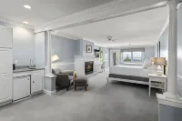 The Inn at Ocean's Edge