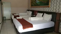 Hotel Mekar Jaya Pati