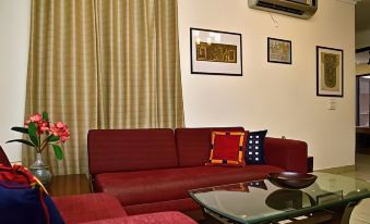 2BHK Comfortable Furnished Serviced Apartments in Hauz Khas - Woodpecker Apartments