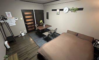 8. 게스트 하우스 ..