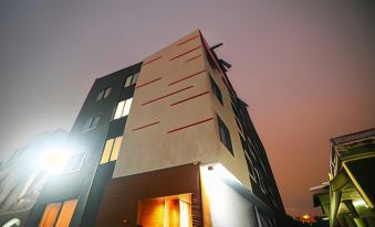 Hotel Choudhary International