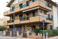 Libera House - Sweet Apartments فنادق في San Salvo